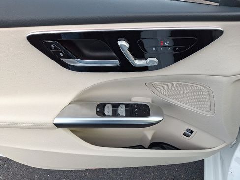 New 2024 Mercedes-Benz C 300 4MATIC Sedan image 12