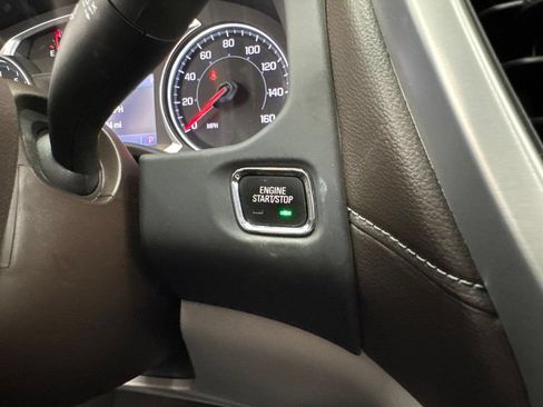 Used 2021 GMC Acadia SLT w/ Preferred Package FWD image 24