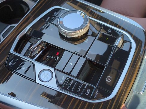 Used 2026 BMW X7 xDrive40i image 26