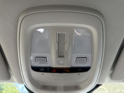 Certified 2025 Volvo XC60 B5 Plus AWD/4WD image 29