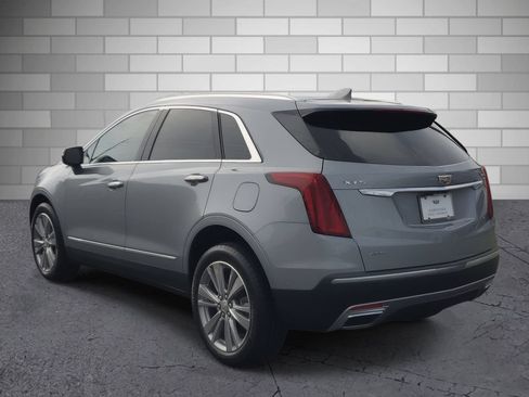 Certified 2024 Cadillac XT5 Premium Luxury w/ Technology Package AWD/4WD image 3