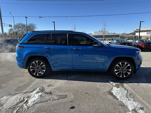 Used 2023 Jeep Grand Cherokee Overland w/ Luxury Tech Group IV image 5