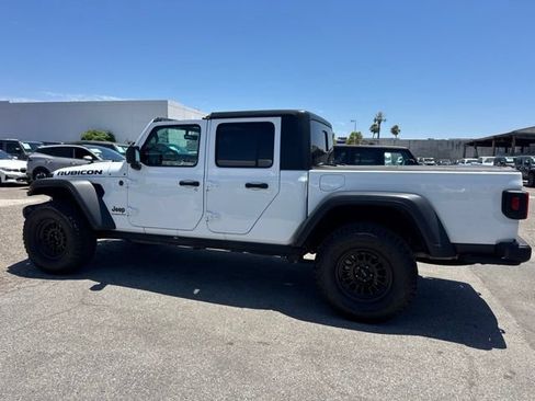 Used 2023 Jeep Gladiator Rubicon AWD/4WD image 8