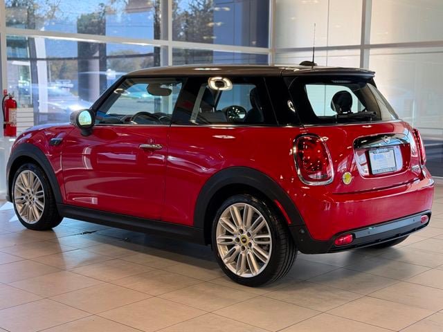 Used 2024 MINI Cooper SE FWD image 14