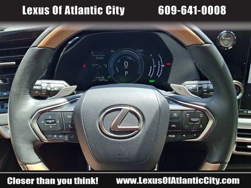 Certified 2024 Lexus RX 350h w/ Accessory Package (P1) AWD/4WD image 19