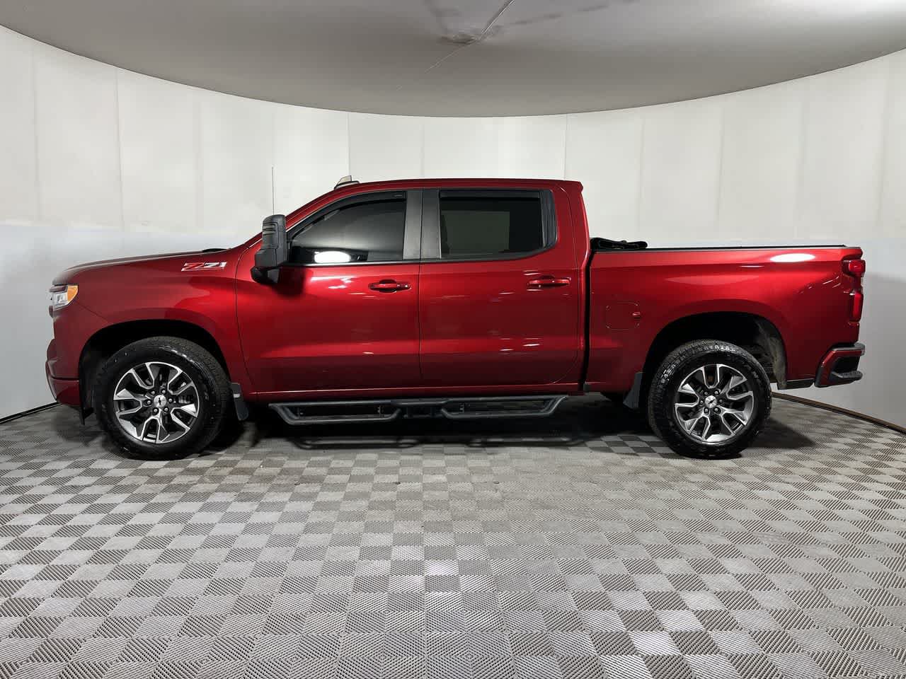 Used 2023 Chevrolet Silverado 1500 RST AWD/4WD image 5
