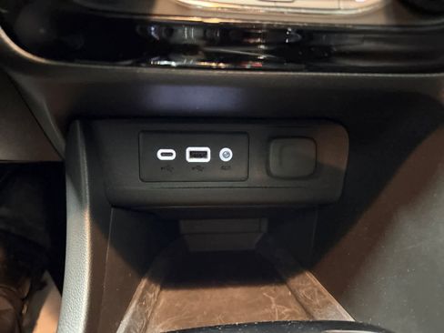 Used 2023 Buick Encore GX Preferred w/ Cold Weather Comfort Package image 19