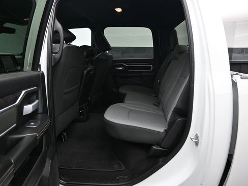 Used 2024 RAM 3500 Big Horn image 17