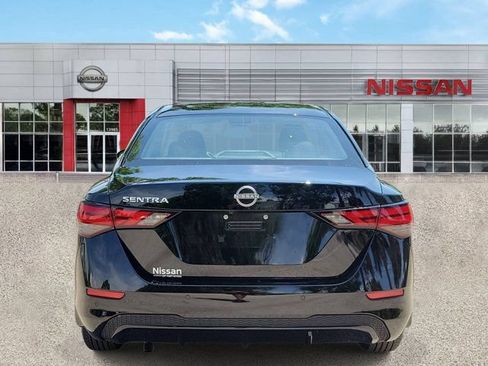 Certified 2025 Nissan Sentra S FWD image 3