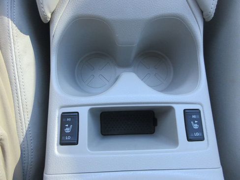 Used 2020 Nissan Rogue Sport SL image 29