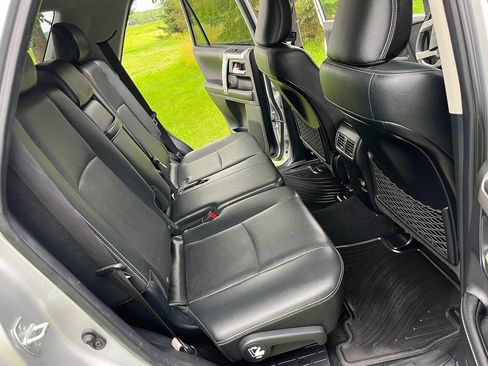 Used 2016 Toyota 4Runner Limited AWD/4WD image 6