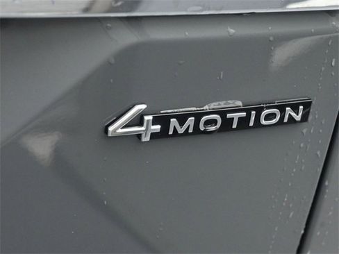 New 2025 Volkswagen Atlas SEL Premium R-Line image 27