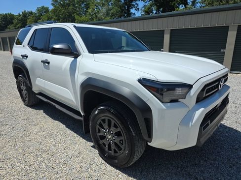 Certified 2025 Toyota 4Runner SR5 AWD/4WD image 8