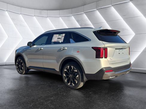 New 2026 Kia Sorento EX FWD image 3