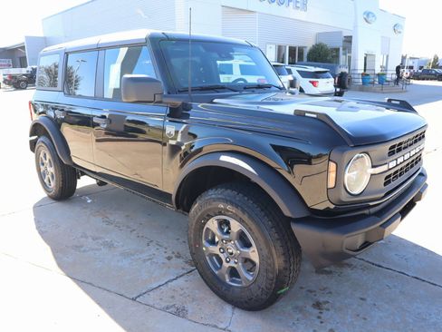 New 2025 Ford Bronco Big Bend image 1