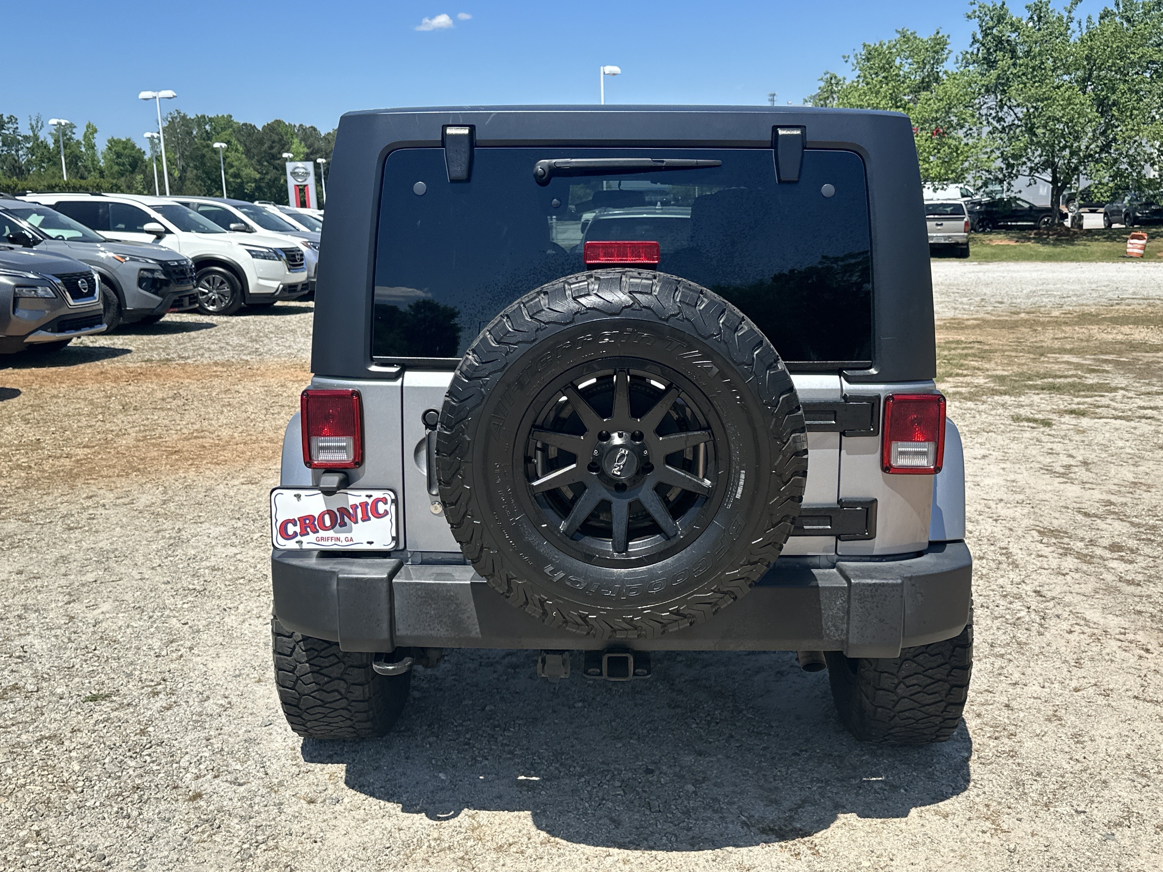 Used 2018 Jeep Wrangler Unlimited Sport w/ Dual Top Group AWD/4WD image 6