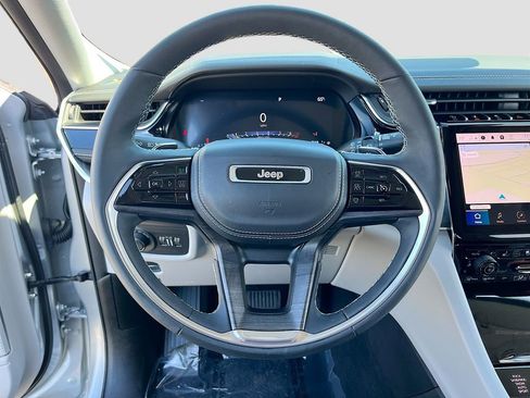 Certified 2023 Jeep Grand Cherokee L Overland w/ Rear Seat Video Group I image 11