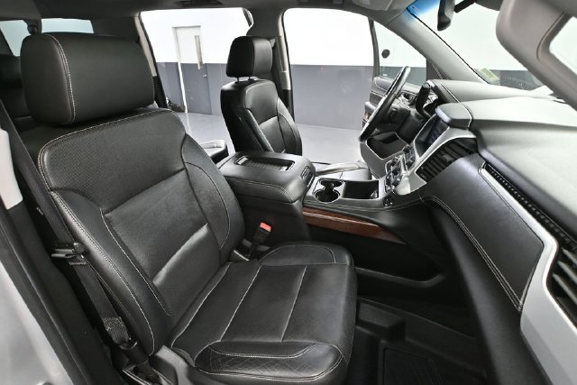 Used 2018 GMC Yukon XL SLT w/ Open Road Package AWD/4WD image 48