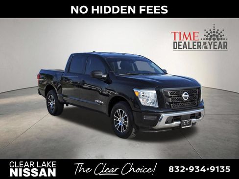 Used 2022 Nissan Titan SV AWD/4WD image 9