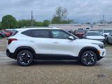 New 2025 Kia Seltos EX image 2