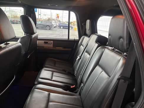 Used 2017 Ford Expedition XLT w/ Equipment Group 202A image 21