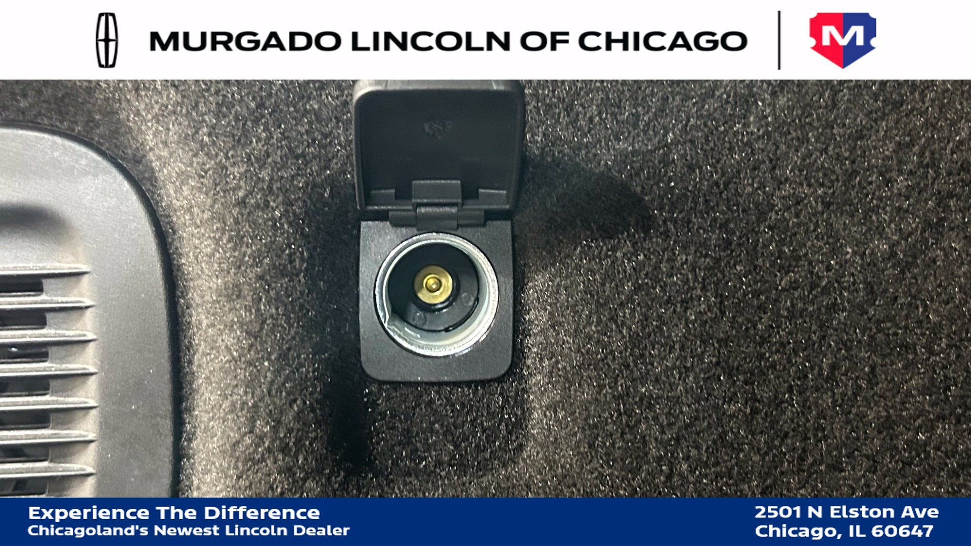 Used 2024 Lincoln Corsair Reserve w/ Equipment Group 202A FWD image 34