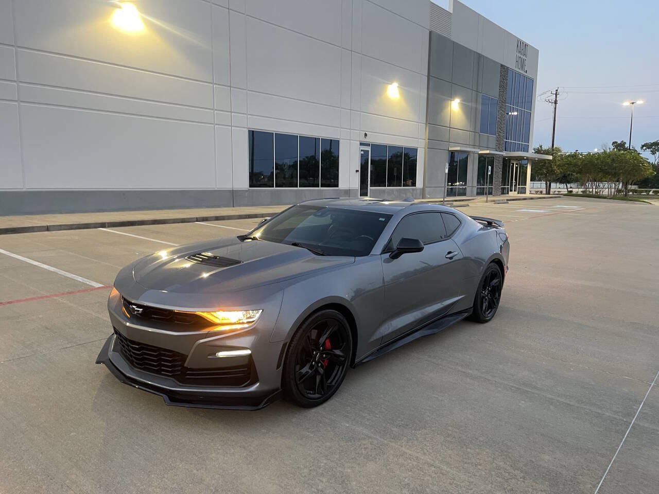 Used 2021 Chevrolet Camaro SS RWD image 1