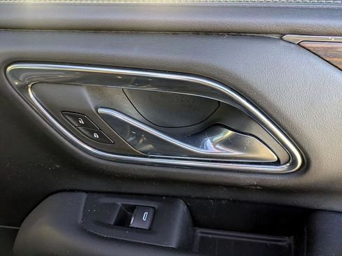 Used 2023 Chevrolet Tahoe High Country image 32