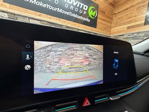 Certified 2024 Hyundai Elantra SEL image 21