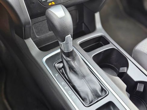 Used 2017 Ford Escape SE image 20