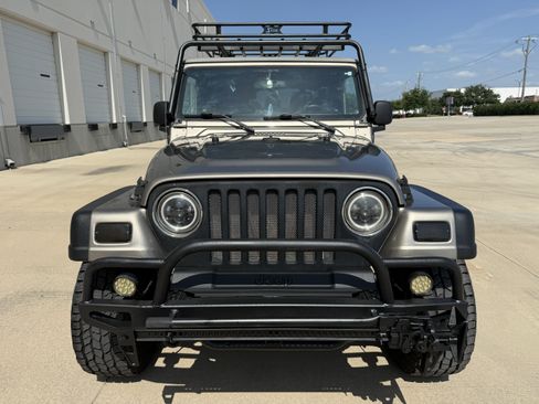 Used 2004 Jeep Wrangler Rubicon w/ Dual Top Group AWD/4WD image 6