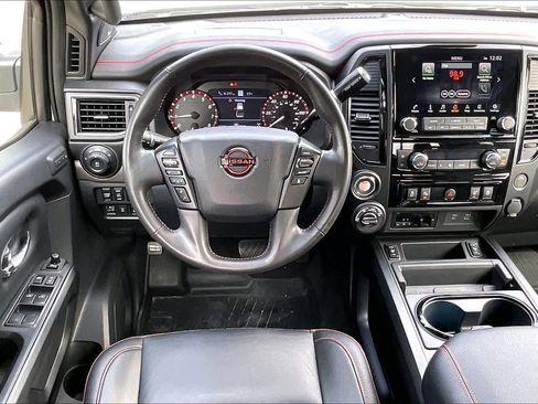 Used 2024 Nissan Titan PRO-4X w/ Pro-4x Convenience Package image 6