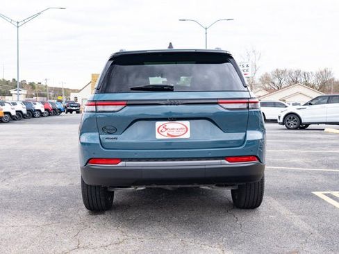 New 2026 Jeep Grand Cherokee Limited image 4