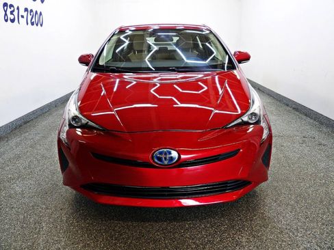 Used 2017 Toyota Prius Three w/ Carpet Mat Package FWD image 2