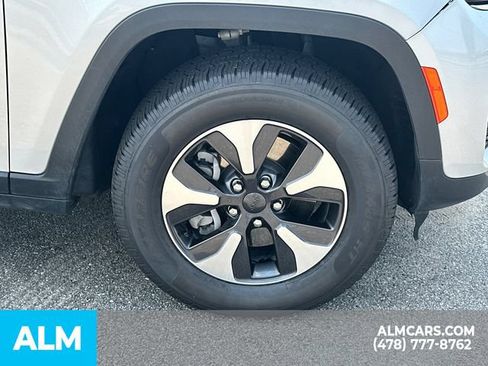Used 2024 Jeep Grand Cherokee Limited 4xe AWD/4WD image 14