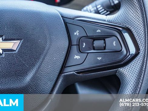 Used 2025 Chevrolet Trax LT FWD image 29
