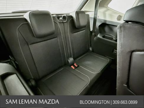 Used 2024 Volkswagen Tiguan SE FWD image 25