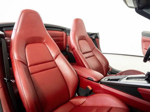 Certified 2020 Porsche 911 Carrera S RWD image 19