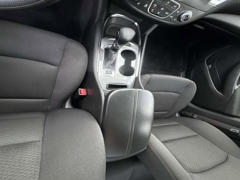 Used 2024 Chevrolet Malibu LT FWD image 24