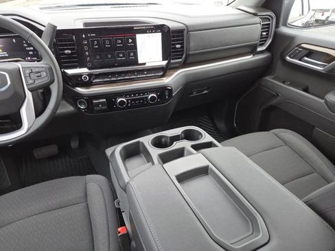 Certified 2025 GMC Sierra 1500 Elevation image 30