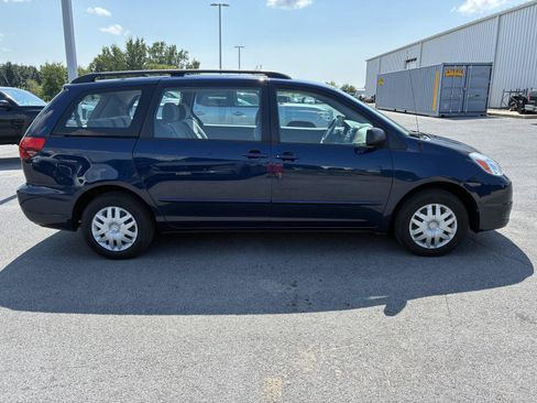 Used 2005 Toyota Sienna CE w/ CE Pkg 1 FWD image 8