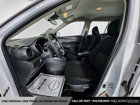Certified 2025 Nissan Kicks Play S FWD image 19