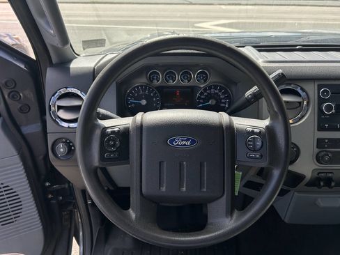 Used 2016 Ford F250 XLT w/ XLT Value Package image 11