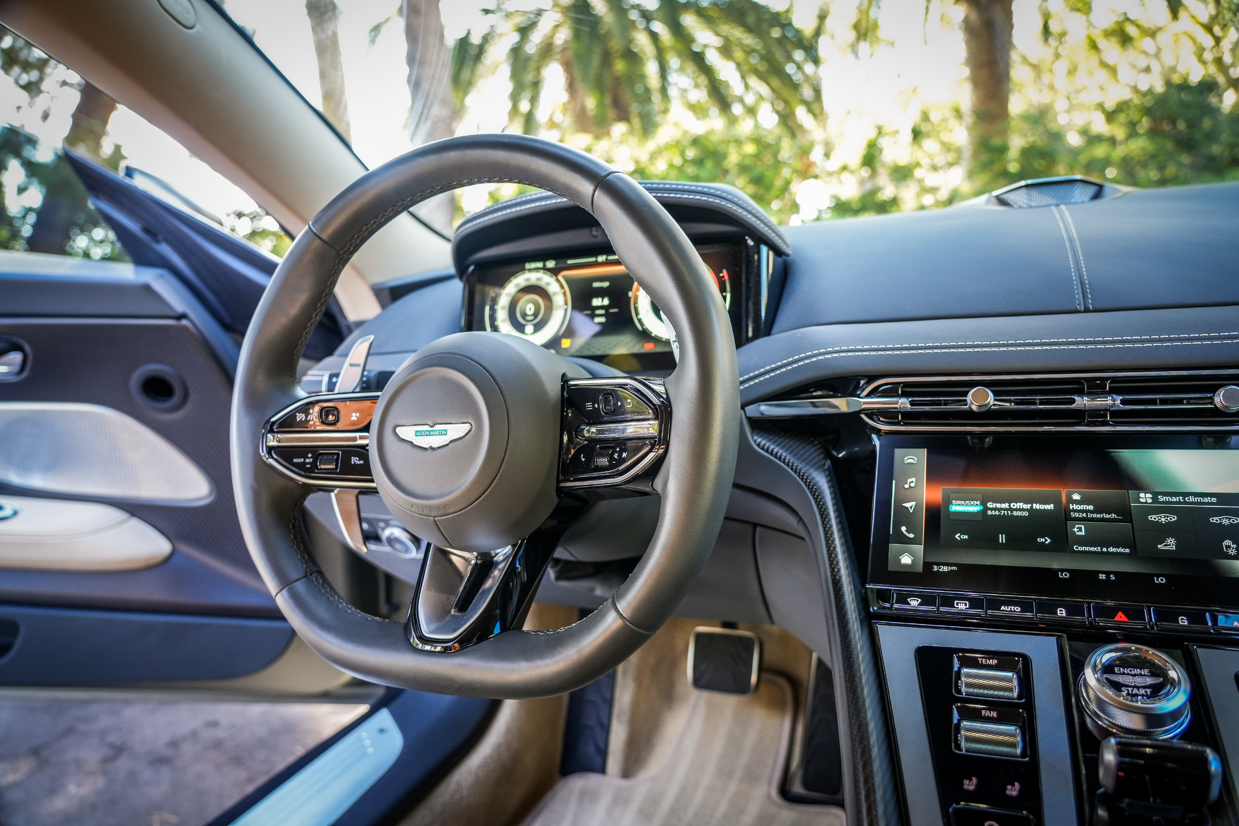 Used 2024 Aston Martin DB12 Coupe RWD image 28
