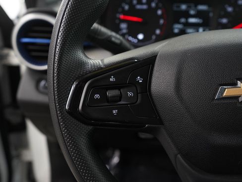 Used 2024 Chevrolet Trax LS image 17