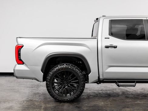 Used 2026 Toyota Tundra SR5 w/ SR5 Convenience Package AWD/4WD image 24