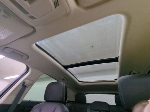Used 2022 Buick Envision Essence w/ Safety Package FWD image 19