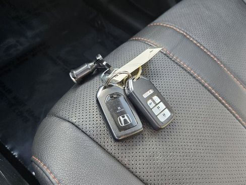 Used 2022 Honda Pilot TrailSport image 21