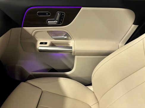 New 2026 Mercedes-Benz GLA 250 image 16