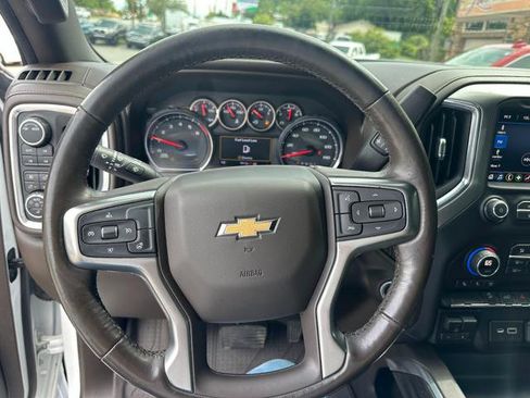 Used 2020 Chevrolet Silverado 3500 LTZ image 15